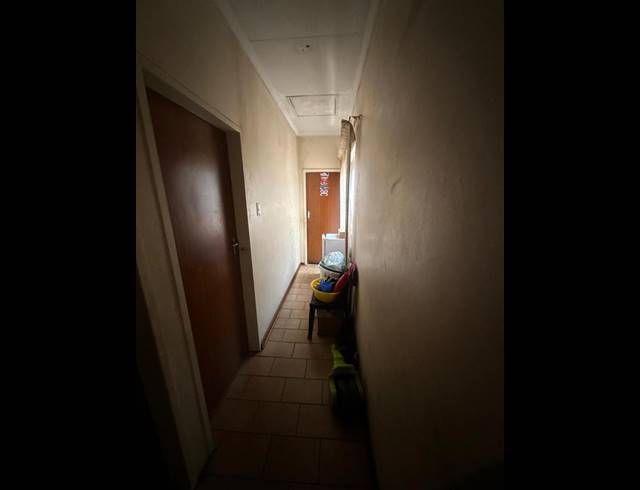 6 BEDROOM HOUSE FOR SALE IN MALVERN